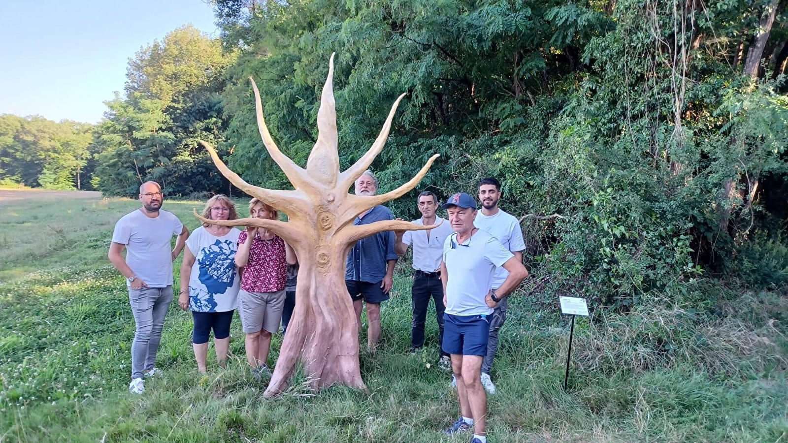Inhuldiging van Chemins d'artistes (het kunst- en natuurpad van Ruban Vert): Inhuldiging wandeling met kunstwerken en land'art langs de route