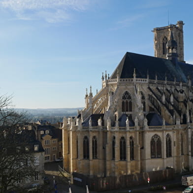 Rondleiding: De kathedraal, gebouwd van de 6e tot de 21e eeuw