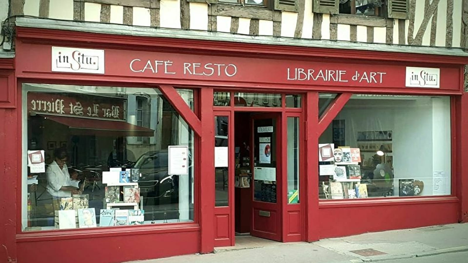 In Situ - Café Resto Librairie d'Art