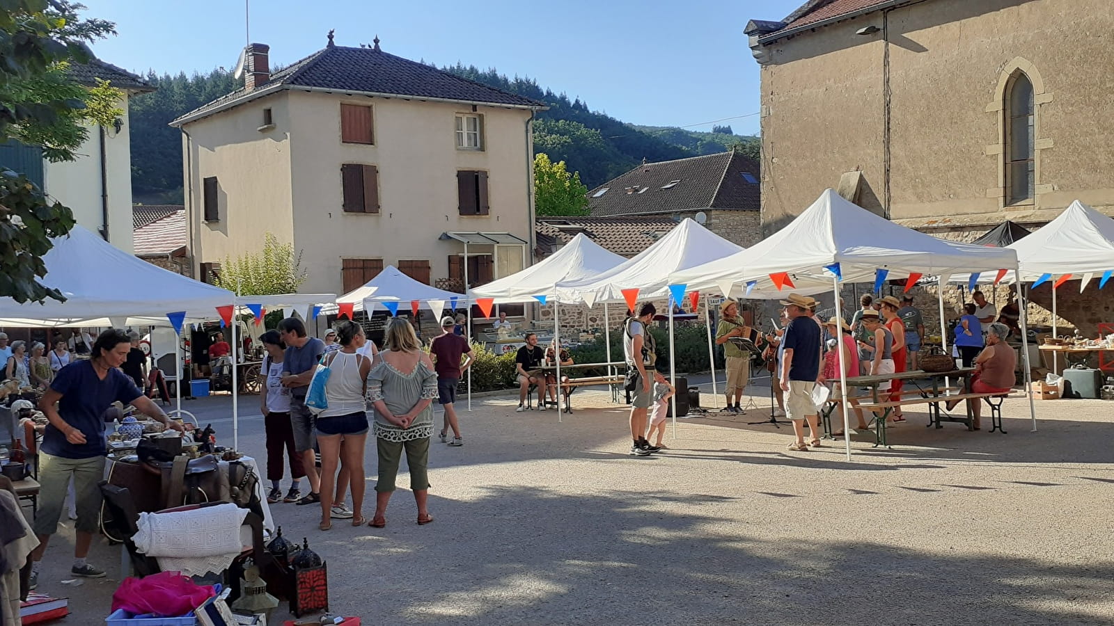 P'tit marché de Bourgvilain - Lokale / biologische boerenmarkt