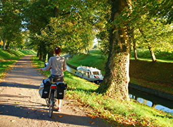 Le canal de Bourgogne - MONTBARD